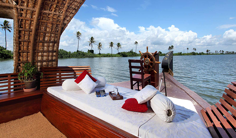 alleppey houseboat